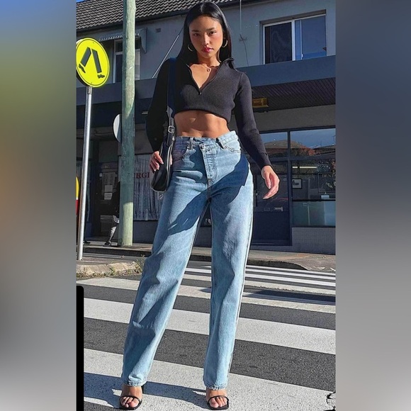 Princess Polly . Blue High Rise Jeans Relaxed Fit - Picture 1 of 14
